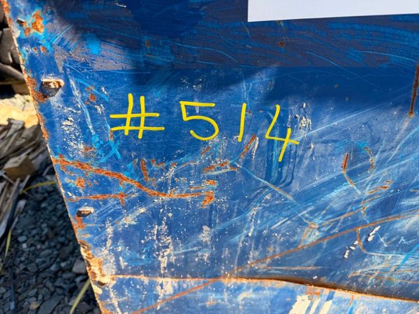 Tipping skip to suit forklift  missing handle 385851019