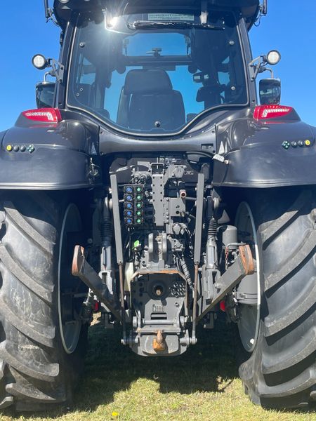 2024 Valtra T235 385852195
