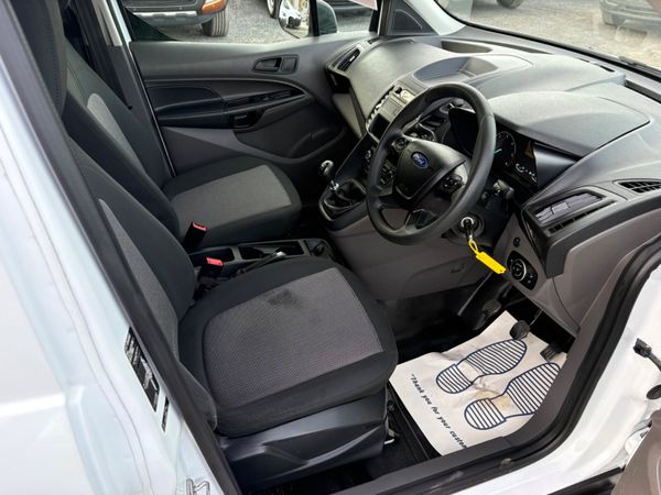 Ford Transit Connect 385854176