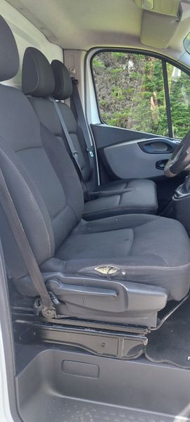 Nissan NV300 2019/Opel Vivaro 385860665