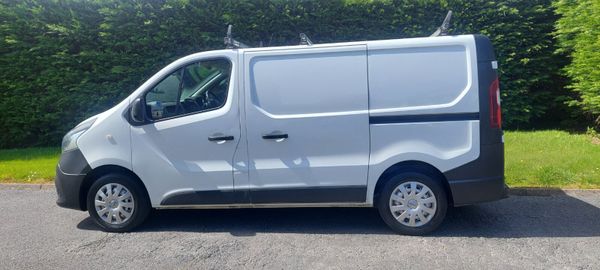 Nissan NV300 2019/Opel Vivaro 385860666