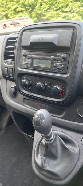 Nissan NV300 2019/Opel Vivaro 385860667