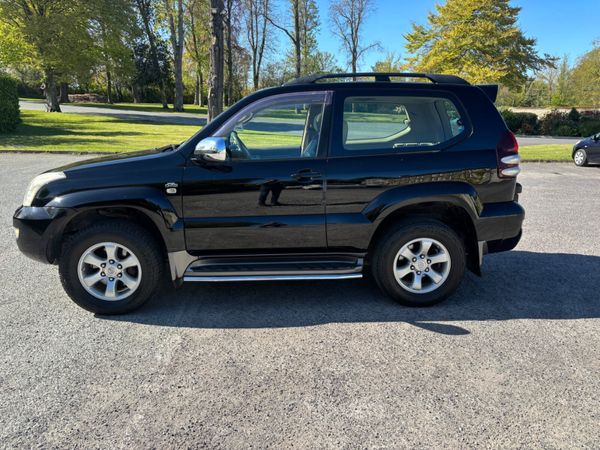 Toyota Land Cruiser 2006 385875247