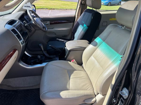 Toyota Land Cruiser 2006 385875251