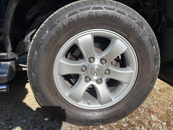 Toyota Land Cruiser 2006 385875258