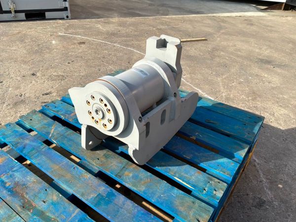 REVOLVING CYLINDER / TILTING HITCH MOTOR.. 385883389