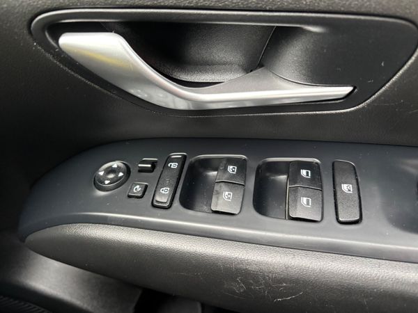 Tucson Commercial Comfort plus only 31000kms 385828151