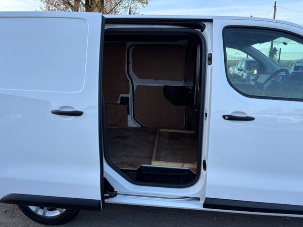Citroen Dispatch SWB 385906617