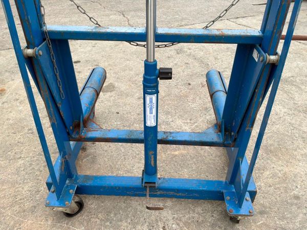HYDRAULIC WHEEL LIFTING TROLLEY.......1441T 386062168