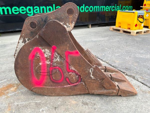 24" STRICKLAND BUCKET.......65mm PINS........065. 386062187
