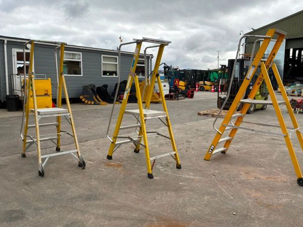 PLATFORM / PODIUM LADDER LADDERS...........1442t 386071473