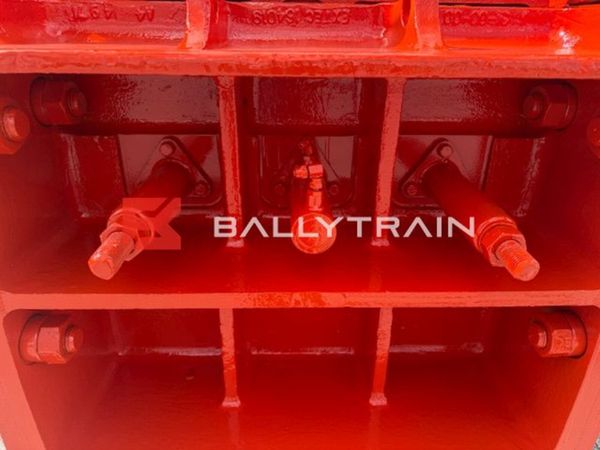 Sandvik QJ241 Static Jaw Crusher -1000×650 – Extec 386079497