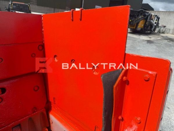 Sandvik QJ241 Static Jaw Crusher -1000×650 – Extec 386079507