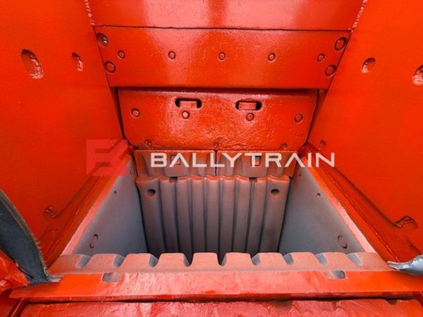 Sandvik QJ241 Static Jaw Crusher -1000×650 – Extec 386079514