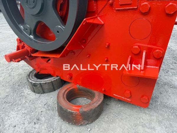 Sandvik QJ241 Static Jaw Crusher -1000×650 – Extec 386079519