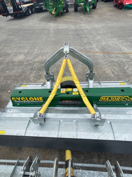 2025 Major Cyclone MJ31-250 386099686