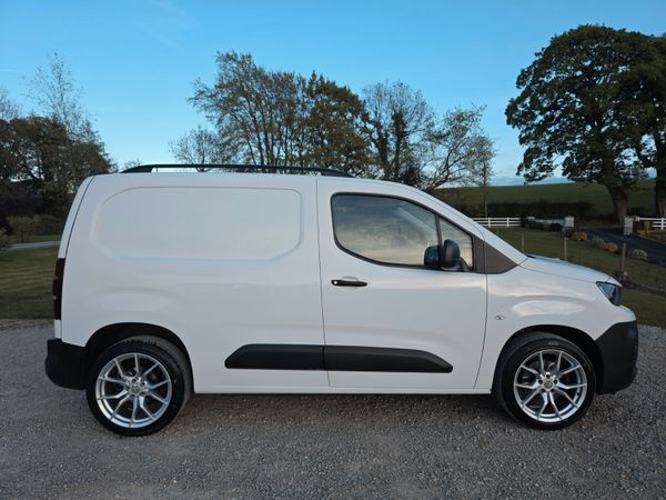 Peugeot Partner 2018 386150700