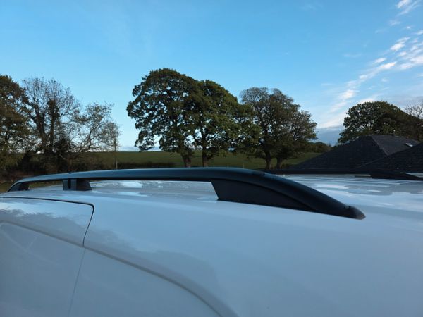 Peugeot Partner 2018 386150714