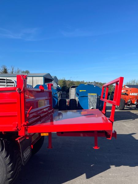 Woods 14ft x 7.6ft with Bale Extension 386158073