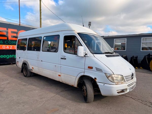 2006 MERCEDES SPRINTER MINI BUS ...17 SEATS. 386162612