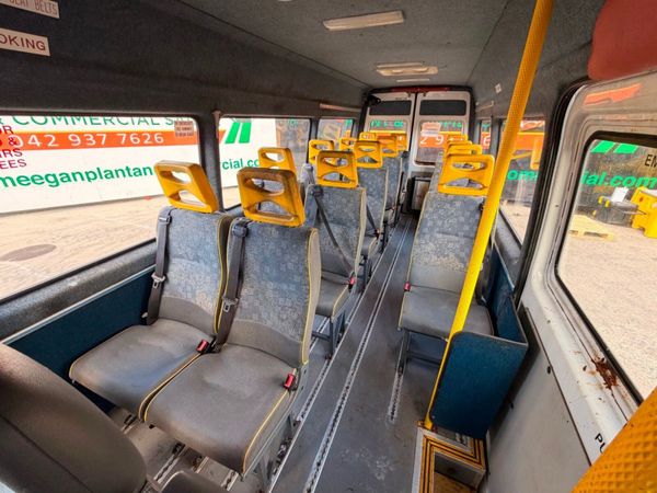 2006 MERCEDES SPRINTER MINI BUS ...17 SEATS. 386162628
