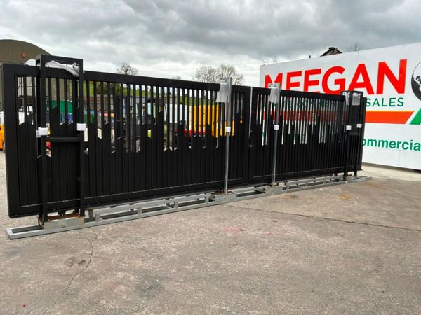 26ft TWIN ENTRY ELECTRIC SLIDING GATE.......2800d. 386106395