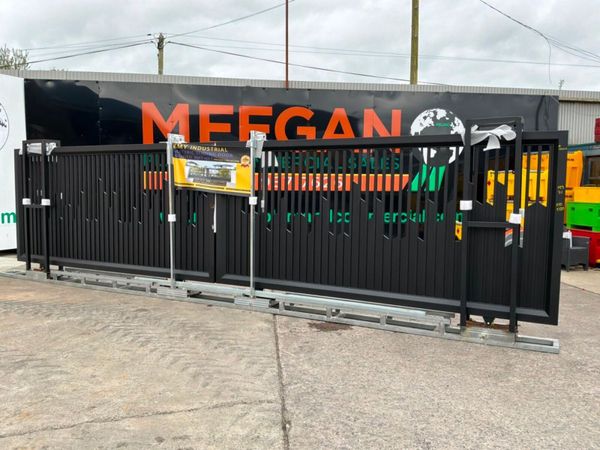 26ft TWIN ENTRY ELECTRIC SLIDING GATE.......2800d. 386106304