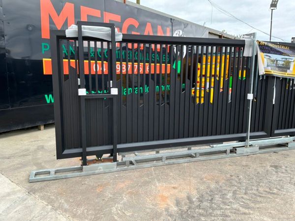 26ft TWIN ENTRY ELECTRIC SLIDING GATE.......2800d. 386106486