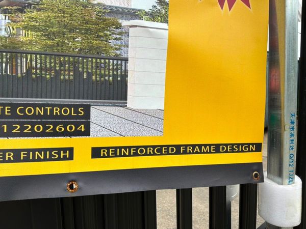 26ft TWIN ENTRY ELECTRIC SLIDING GATE.......2800d. 386106593