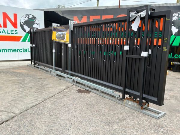 26ft TWIN ENTRY ELECTRIC SLIDING GATE.......2800d. 386106625