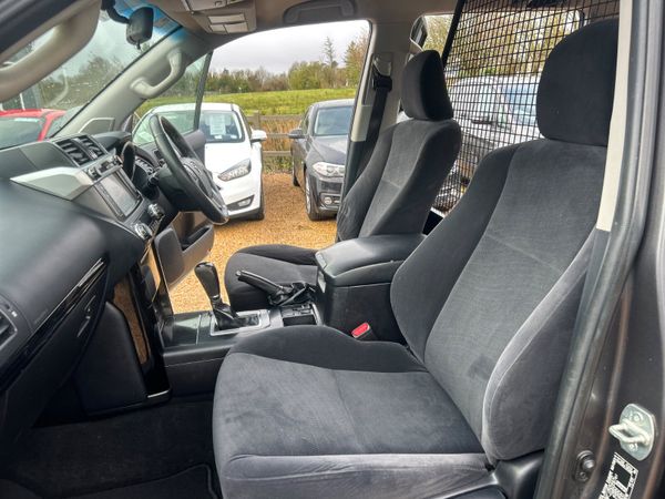 Toyota Land Cruiser LWB 386249360