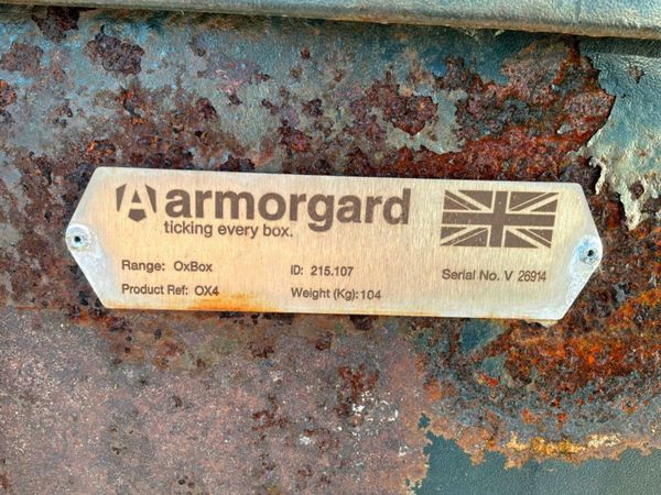 ARMORGARD DOUBLE HEIGHT TOOL CHEST......1384t. 386249444