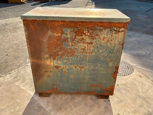 ARMORGARD DOUBLE HEIGHT TOOL CHEST......1384t. 386249447