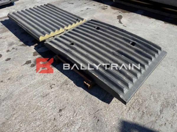 Sandvik QJ341 Jaw Plates -Extec C12  Sandvik QJ340 386273261