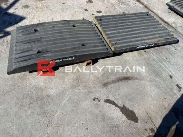 Sandvik QJ341 Jaw Plates -Extec C12  Sandvik QJ340 386273264
