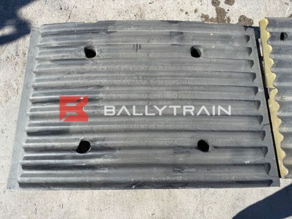 Sandvik QJ341 Jaw Plates -Extec C12  Sandvik QJ340 386273276