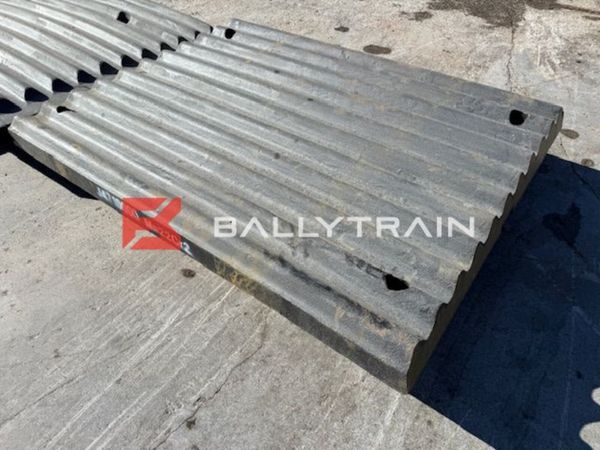 Sandvik QJ341 Jaw Plates -Extec C12  Sandvik QJ340 386273289