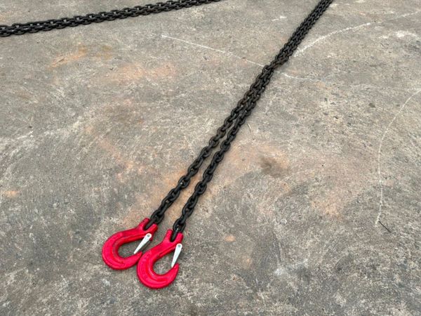 UNUSED 10 TONNE / 3mts LIFTING CHAINS.......1679t. 386276720