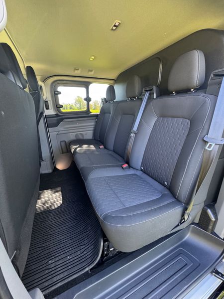 2025 Ford Tourneo Custom - Premium Spec – 386277529