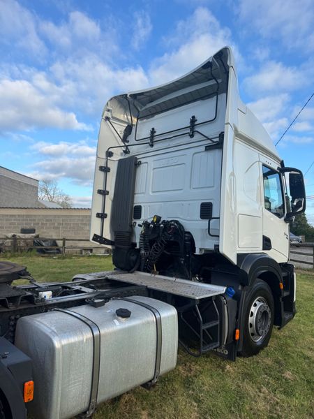 2023 Iveco S-Way 420 – High Roof – Automatic 386279365