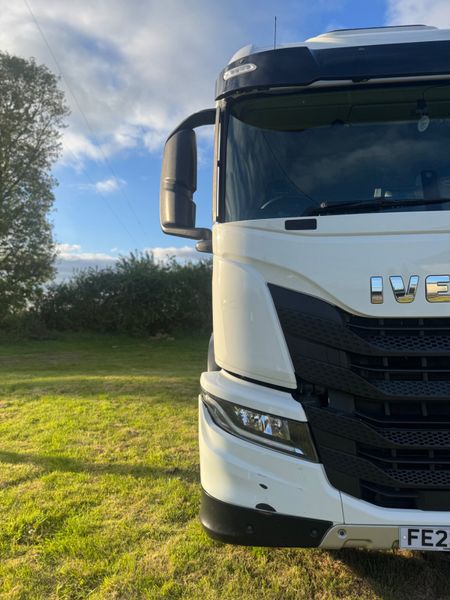 2023 Iveco S-Way 420 – High Roof – Automatic 386279393