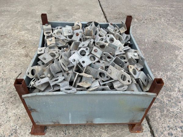 SHUTTERING / SCAFFOLDING BRACKETS..7626.. 386215443