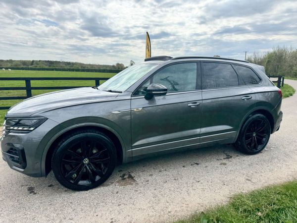 211 Vw Touareg 3.0L V6 R-Line BEAUTY***** 386227982