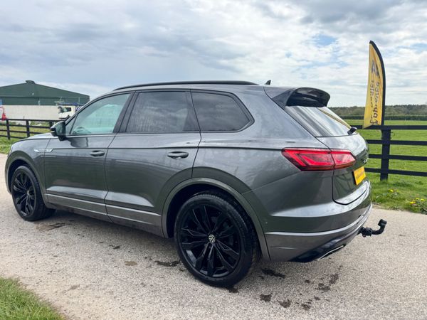 211 Vw Touareg 3.0L V6 R-Line BEAUTY***** 386228000