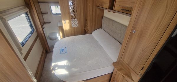Bailey Pegasus Island Bed Caravan 386342685