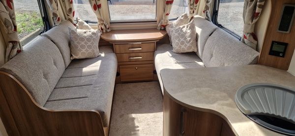 Bailey Pegasus Island Bed Caravan 386342690