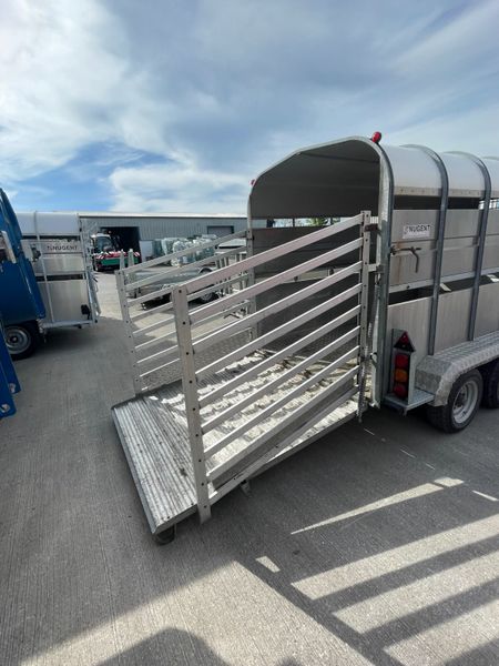 Nugent Tri Axle 12x6 LiveStock Trailer 386357045