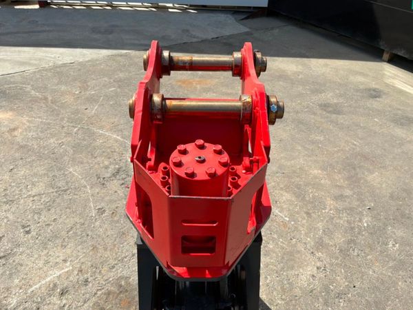 UNUSED LOG SPLITTING GRAB....45mm PINS...2134. 386371734