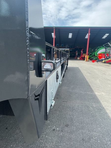 NEW Tyrone Trailers 21T Low Loader 386384924