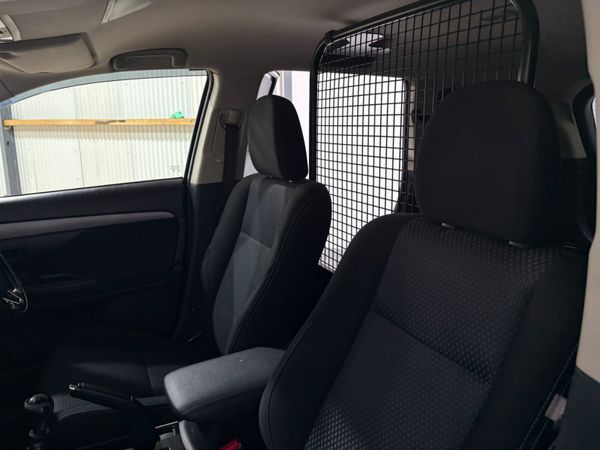 2018 Mitsubishi Outlander 4X4 2.3 Commercial 386385088